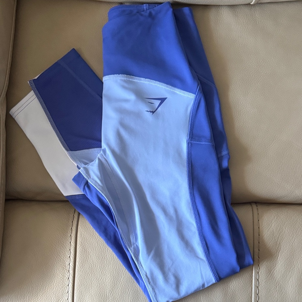 New! Blue and White Gym shark Leggings